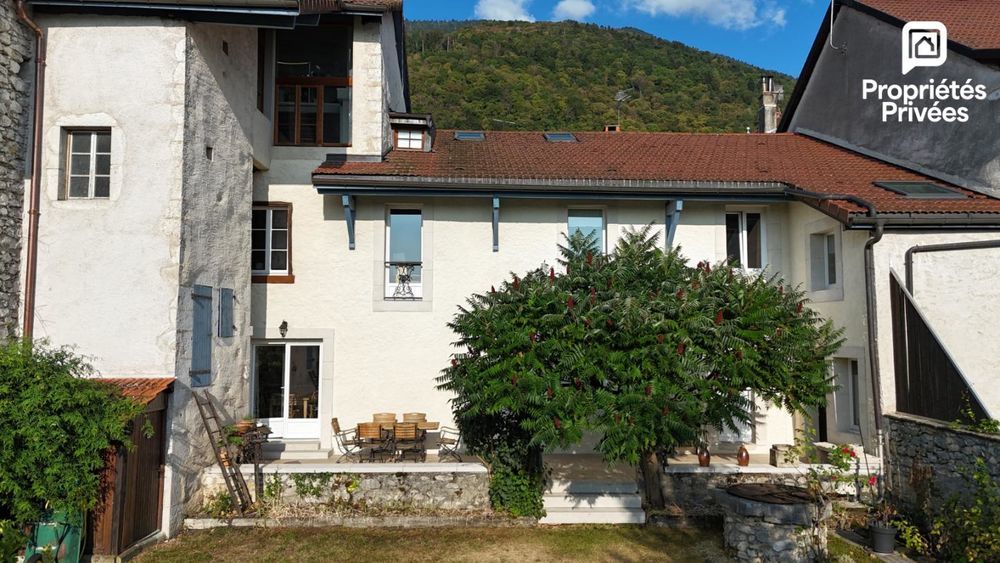 � vendre  Maison Collonges (01550)