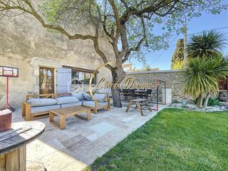  Maison � vendre 6 pi�ces 220 m�