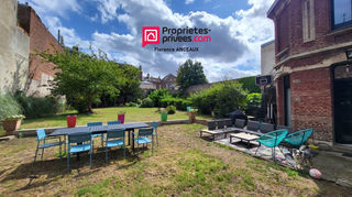  Maison � vendre 8 pi�ces 326 m�