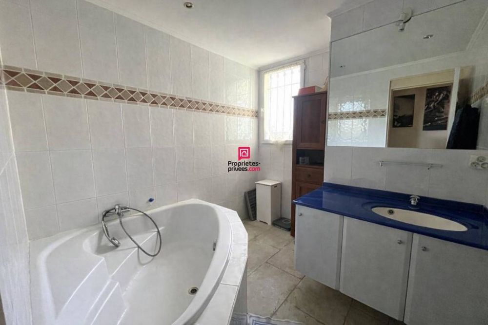 � vendre  Maison Tourrettes (83440)