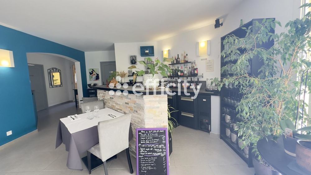 � vendre  Maison Uchaux (84100)