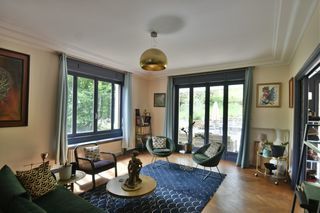  Maison � vendre 10 pi�ces 307 m�