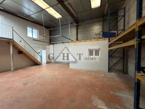 ENTREPOT 200M2 A LOUER LISSES 2000 91090 Lisses