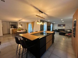  Maison � vendre 5 pi�ces 190 m�