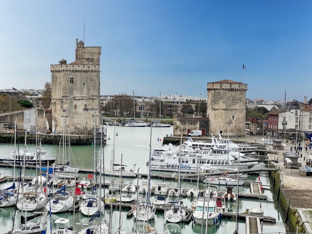 � vendre  Appartement La Rochelle (17000)