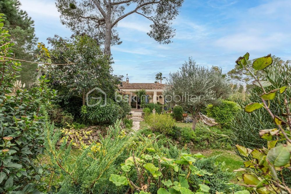 � vendre  Maison Saint-Rapha�l (83700)