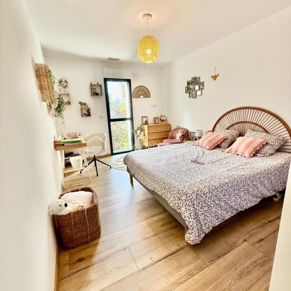 � vendre  Propri�t�/ch�teau Lons (64140)