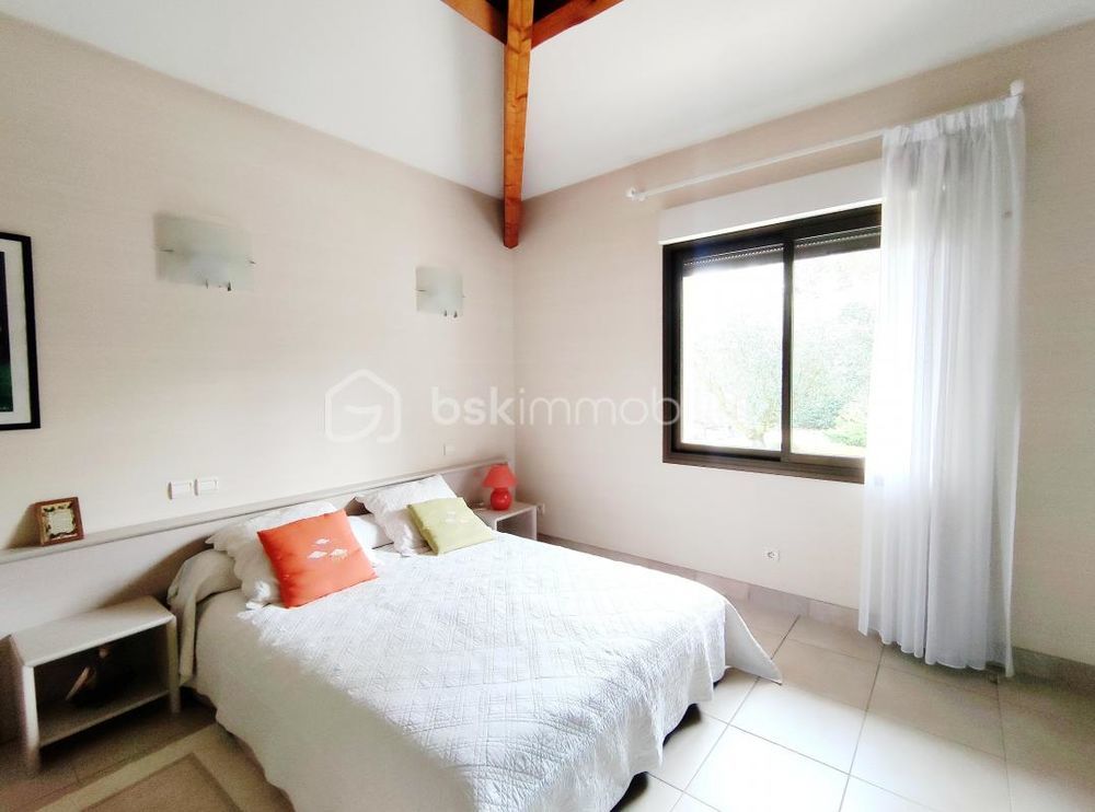 � vendre  Villa Gujan-Mestras (33470)