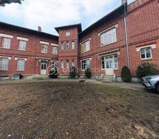  Immeuble � vendre 15 + pi�ces 1665 m�