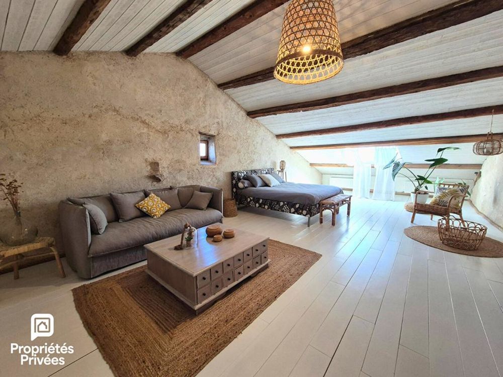 � vendre  Maison Collonges (01550)