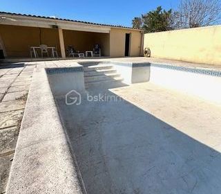  Propri�t�/ch�teau � vendre 5 pi�ces 210 m�