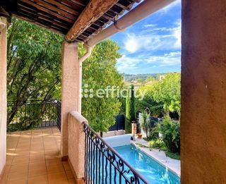  Maison � vendre 6 pi�ces 205 m�