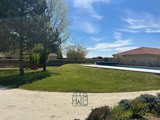  Propri�t�/ch�teau � vendre 5 pi�ces 191 m�