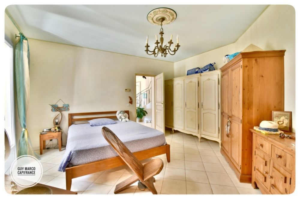 � vendre  Villa Le Tholonet (13100)