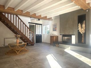  Maison � vendre 6 pi�ces 215 m�