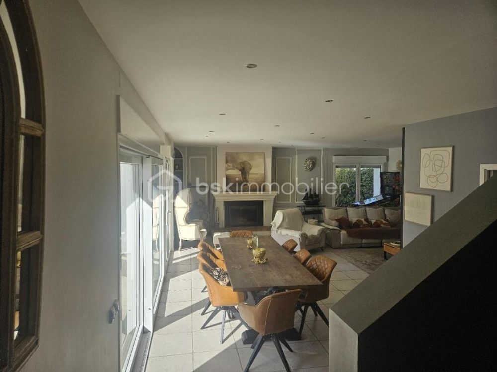 � vendre  Propri�t�/ch�teau Gouvieux (60270)