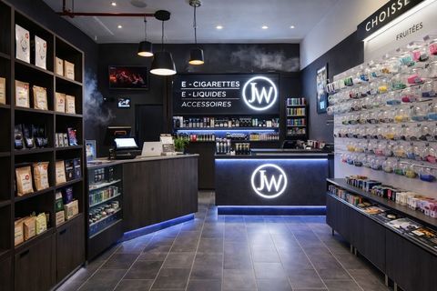 Fonds de commerce � Cigarettes &eacute;lectroniques & CBD 67000 05100 Briancon