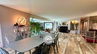  Maison � vendre 6 pi�ces 212 m�