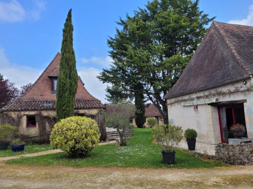 � vendre  Propri�t�/ch�teau La Douze (24330)