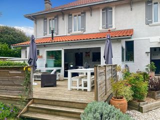  Maison � vendre 10 pi�ces 217 m�