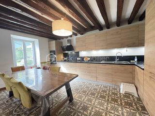  Propri�t�/ch�teau � vendre 7 pi�ces 196 m�