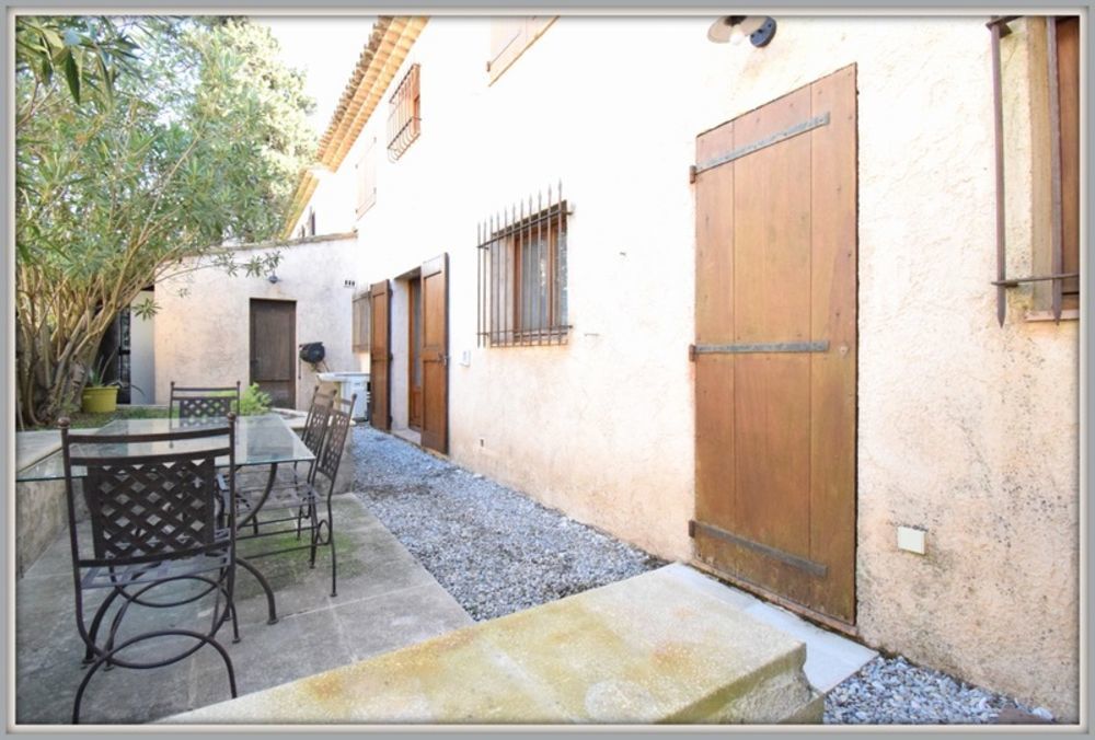 � vendre  Villa La Colle-sur-Loup (06480)
