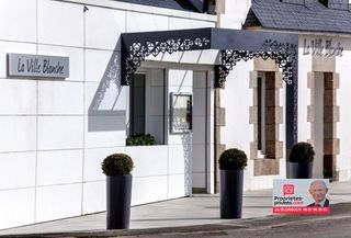  Immeuble � vendre 12 pi�ces 550 m�