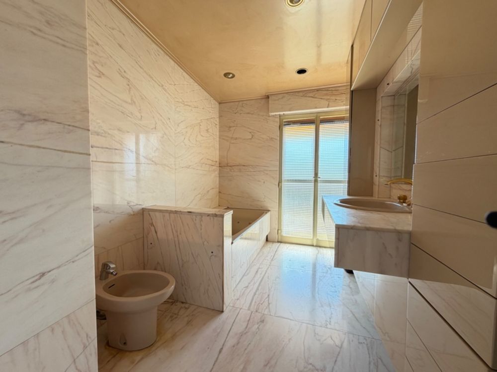 � vendre  Appartement Juan Les Pins (06160)