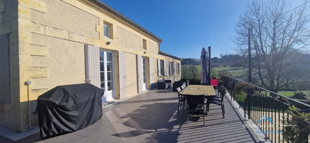 � vendre  Propri�t�/ch�teau Beaumont-du-P�rigord (24440)