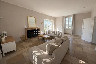  Maison � vendre 7 pi�ces 220 m�