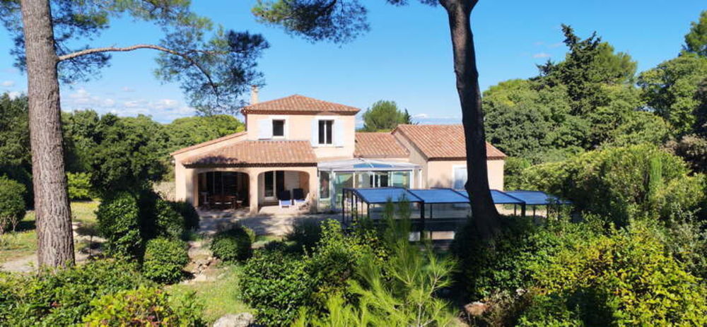 � vendre  Maison Fontvieille (13990)