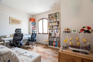  Maison � vendre 6 pi�ces 205 m�