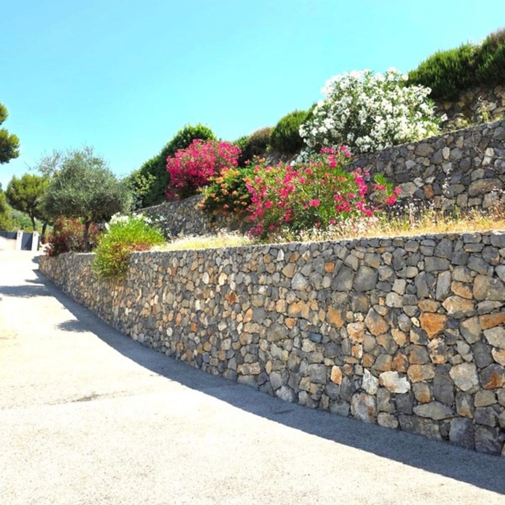 � vendre  Villa La Roquette-sur-Var (06670)