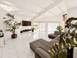  Villa � vendre 7 pi�ces 244 m�