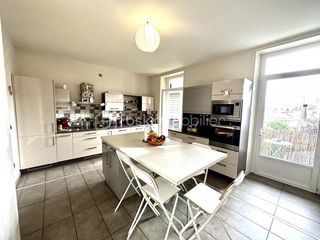  Duplex/triplex � vendre 6 pi�ces 201 m�