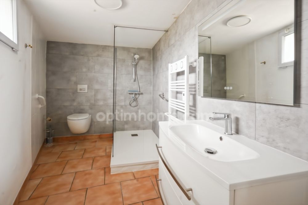 � vendre  Maison Orange (84100)