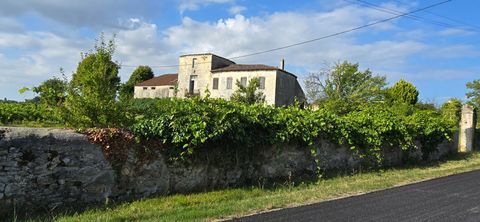 Propri&eacute;t&eacute; viticole avec ancien manoir du 15&egrave;me si&egrave;cle, chai, maison d'habitation et d&eacute;pendances 1351000 33390 Blaye