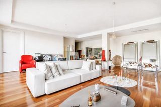  Appartement � vendre 3 pi�ces 155 m�