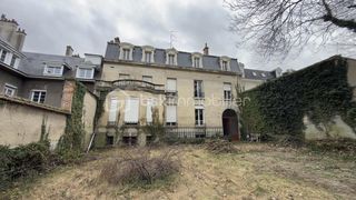  Immeuble � vendre 15 + pi�ces 700 m�