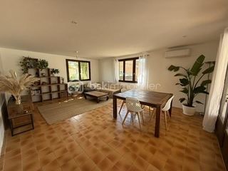  Villa � vendre 6 pi�ces 270 m�