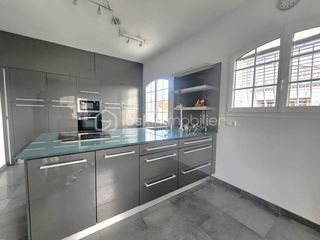  Villa � vendre 6 pi�ces 182 m�