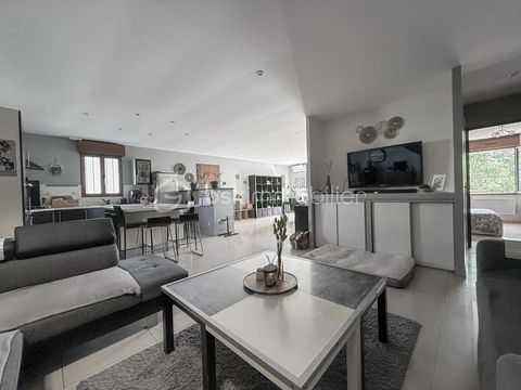   4 chambres dont 1 suite parentale de plain pied - 166 m� - Maison - 6 pi�ce(s) - 166 m�