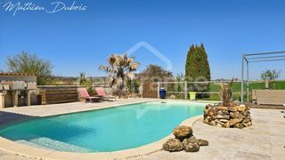  Maison � vendre 8 pi�ces 232 m�