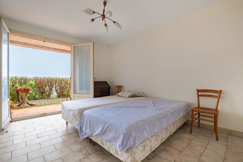 � vendre  Maison Saint-Laurent-du-Var (06700)