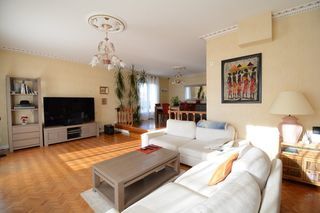  Maison � vendre 8 pi�ces 229 m�