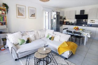  Appartement � vendre 4 pi�ces 74 m�