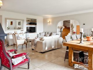  Maison � vendre 9 pi�ces 205 m�