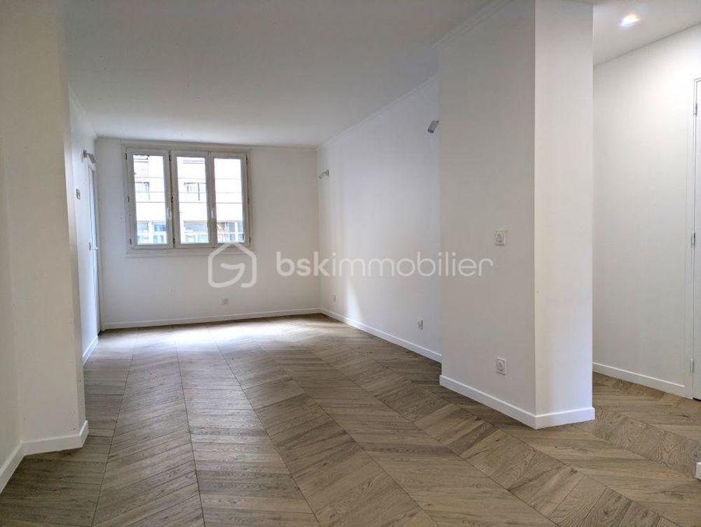 � vendre  Appartement Paris 18