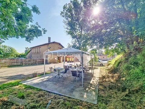   LOCAL COMMERCIAL RESTAURATION Maison - 10 pi�ce(s) - 400 m�