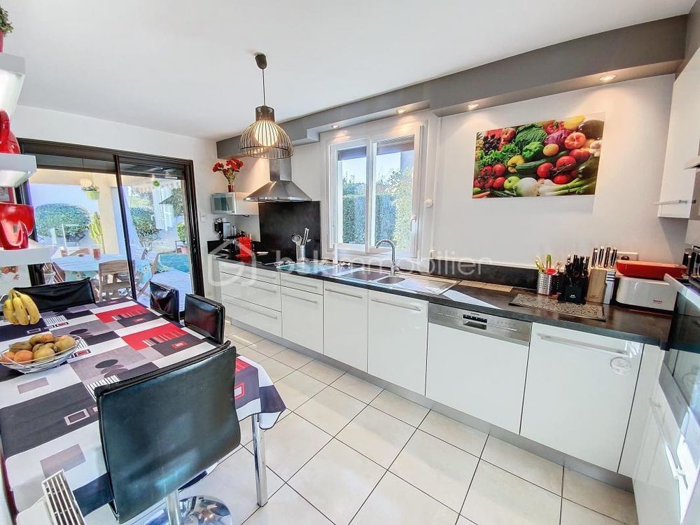 � vendre  Villa Lattes (34970)